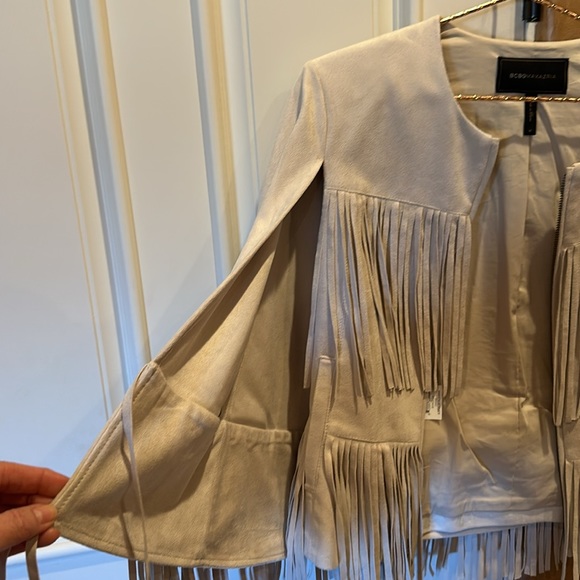 BCBG  Faux suede cape jacket size M - Picture 3 of 6